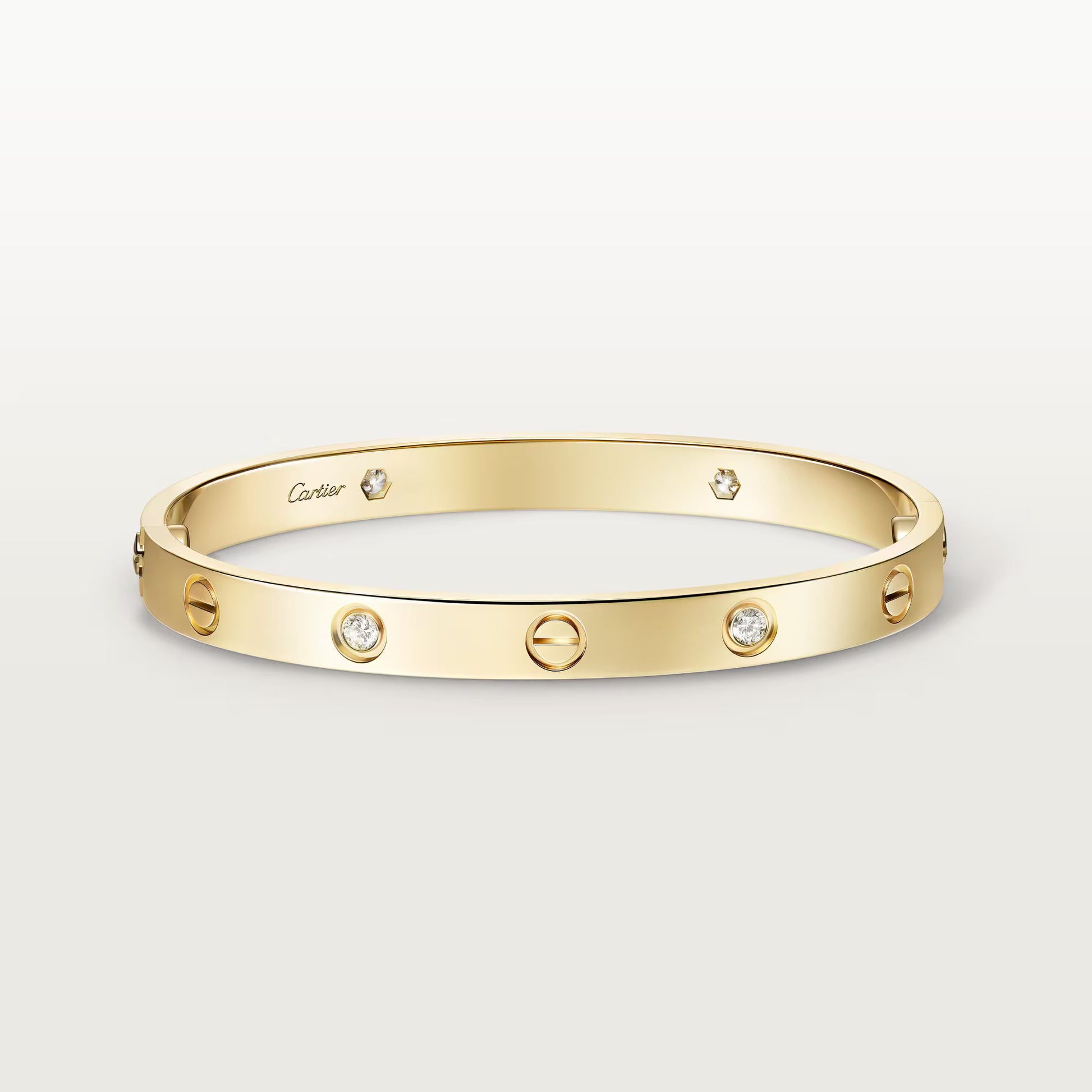 17 cm gold bracelet with romantic symbolism and elegance