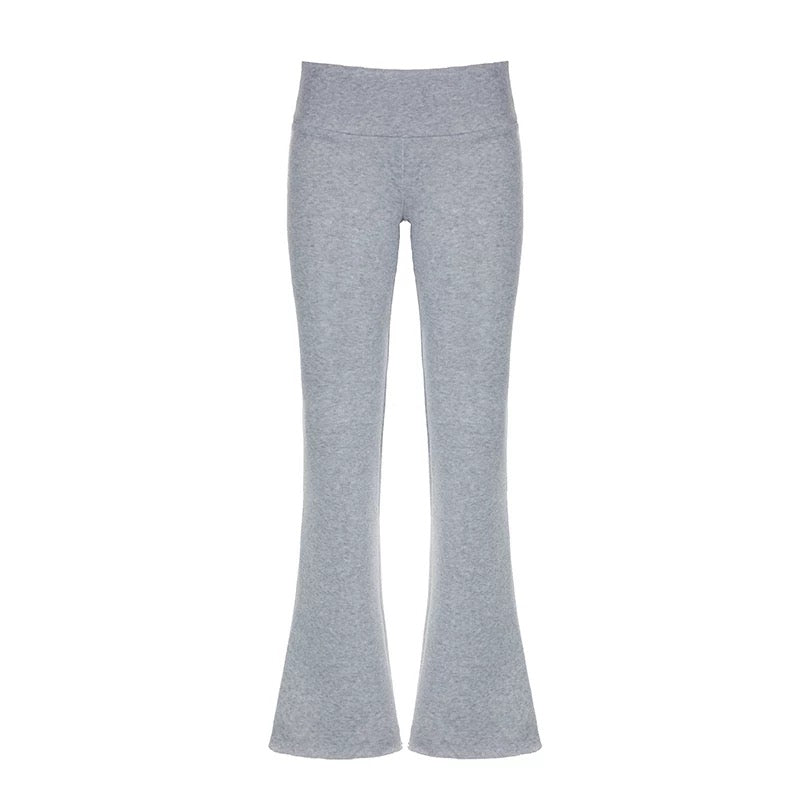 Athleisure-inspired Pilates Girl sweatpants, Y2K low-waist bootcut joggers, stylish sporty fashion for casual lounging, gym, or jogging sessions
