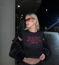 Slim fit letter print Y2K crop top in high street aesthetic outfit