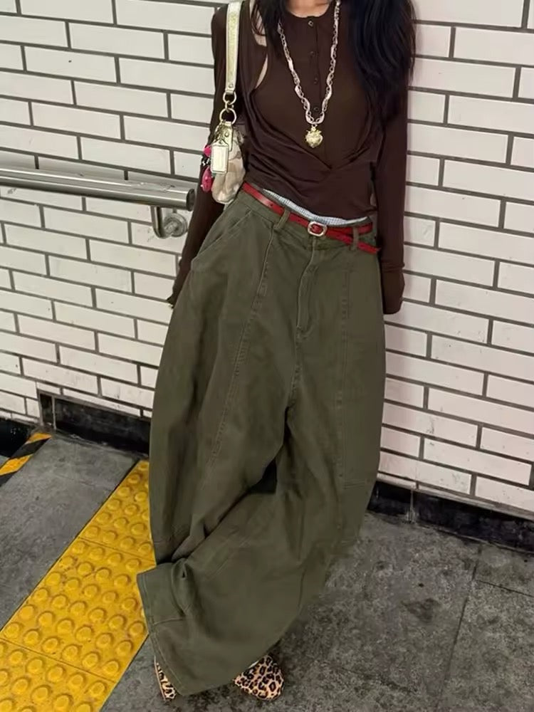 High waist Y2K baggy jeans with green faded wash