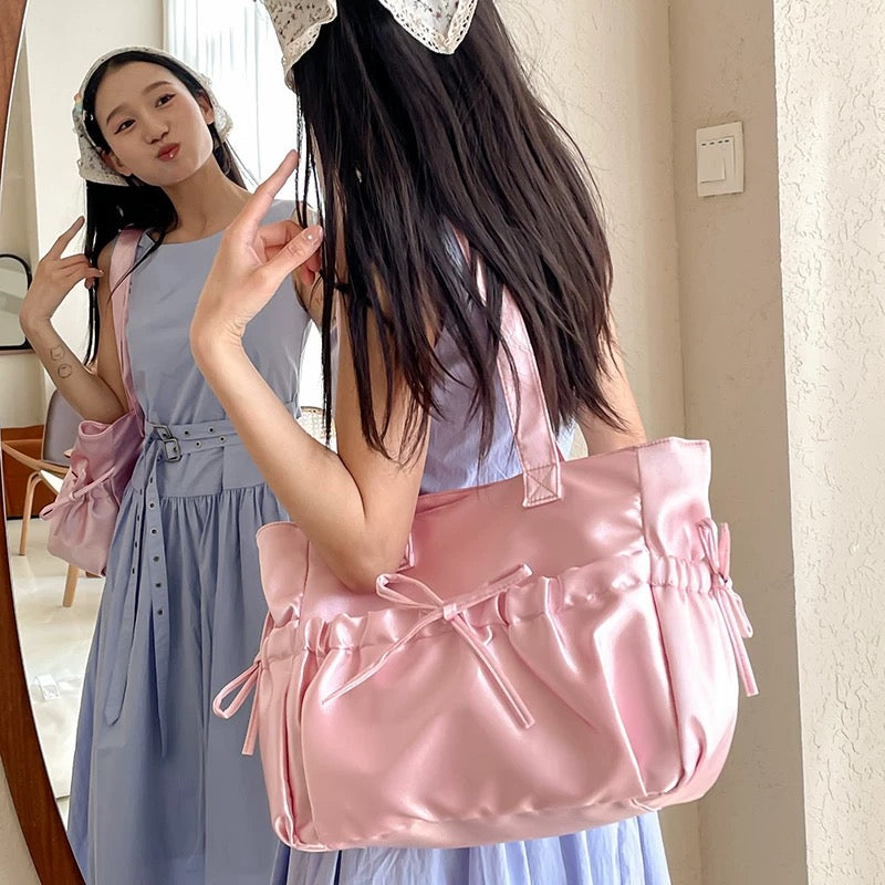 Korean fashion shoulder bag with zipper closure