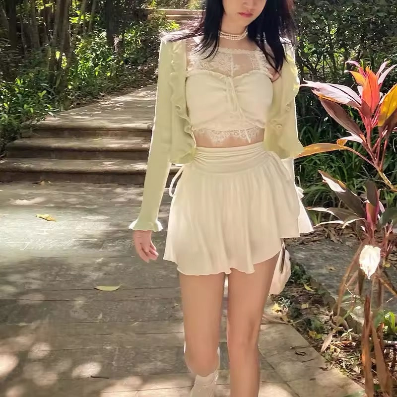 White high-waisted mini skirt with adjustable drawstrings
