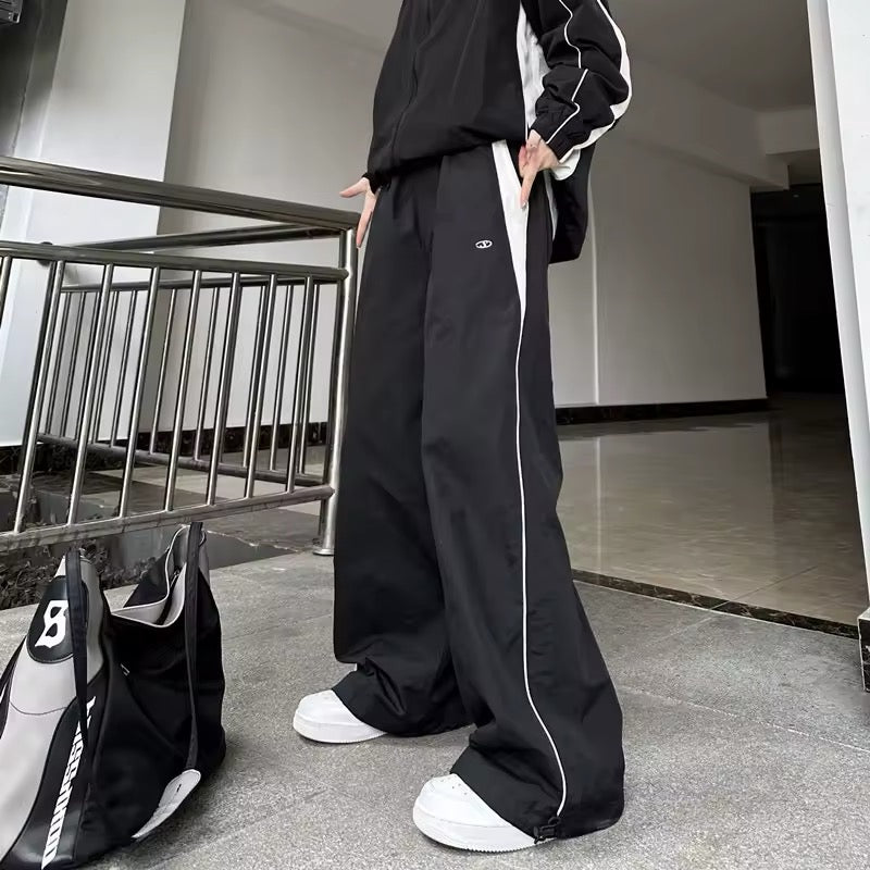 fashionable y2k pants with hip hop edge