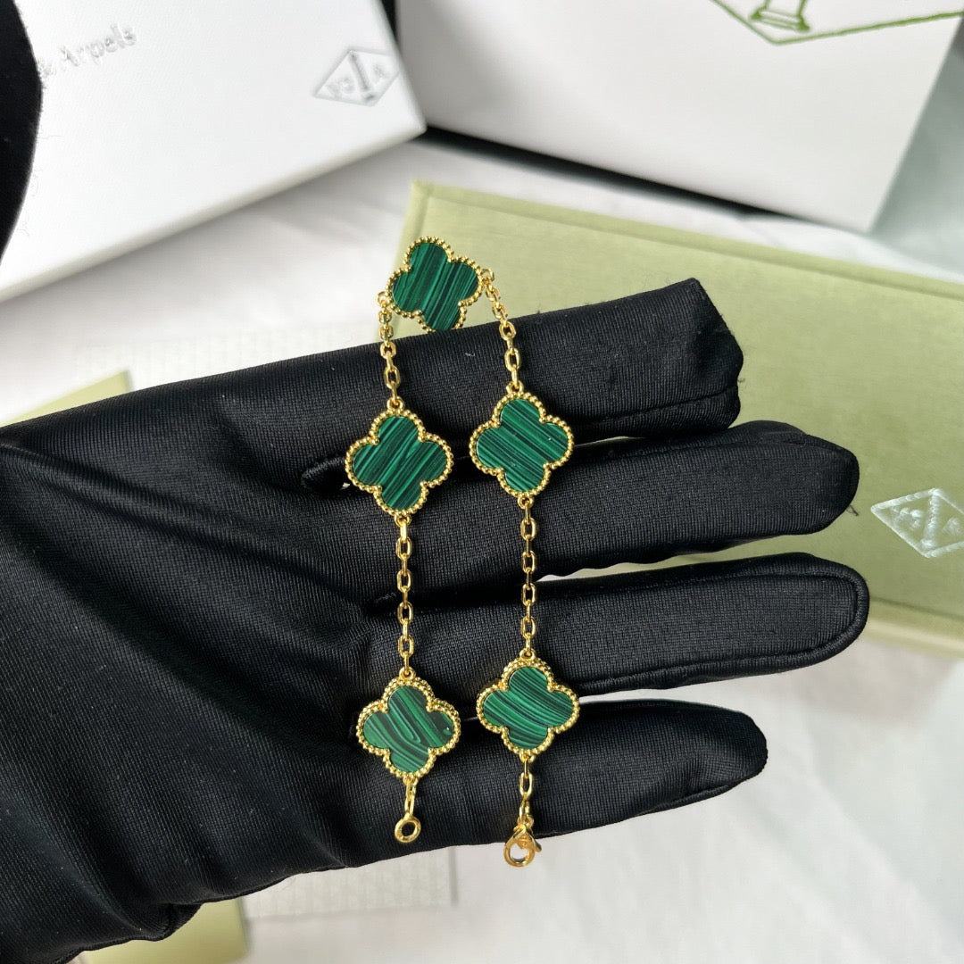 Waterproof bracelet with deep green enamel clover charm