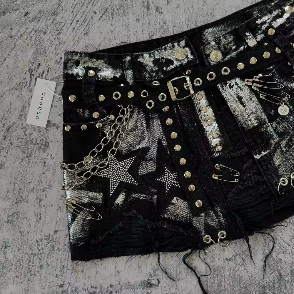 Black Y2K gothic mini skirt with chains, stars and safety pins, Harajuku style