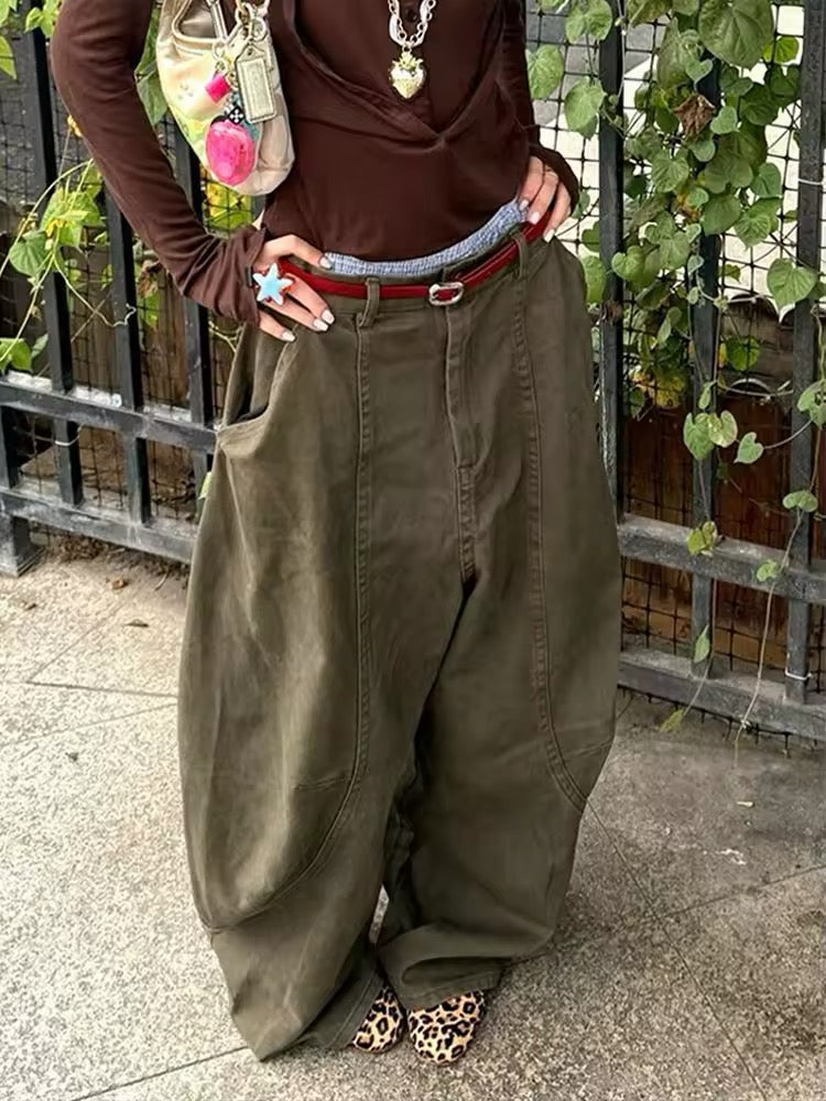 High waist Y2K baggy jeans with green faded wash
