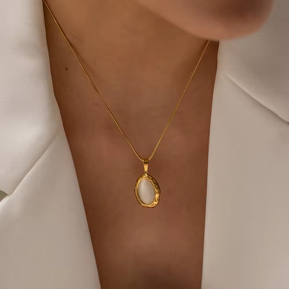 White opal pendant necklace with 18K gold-plated stainless steel chain