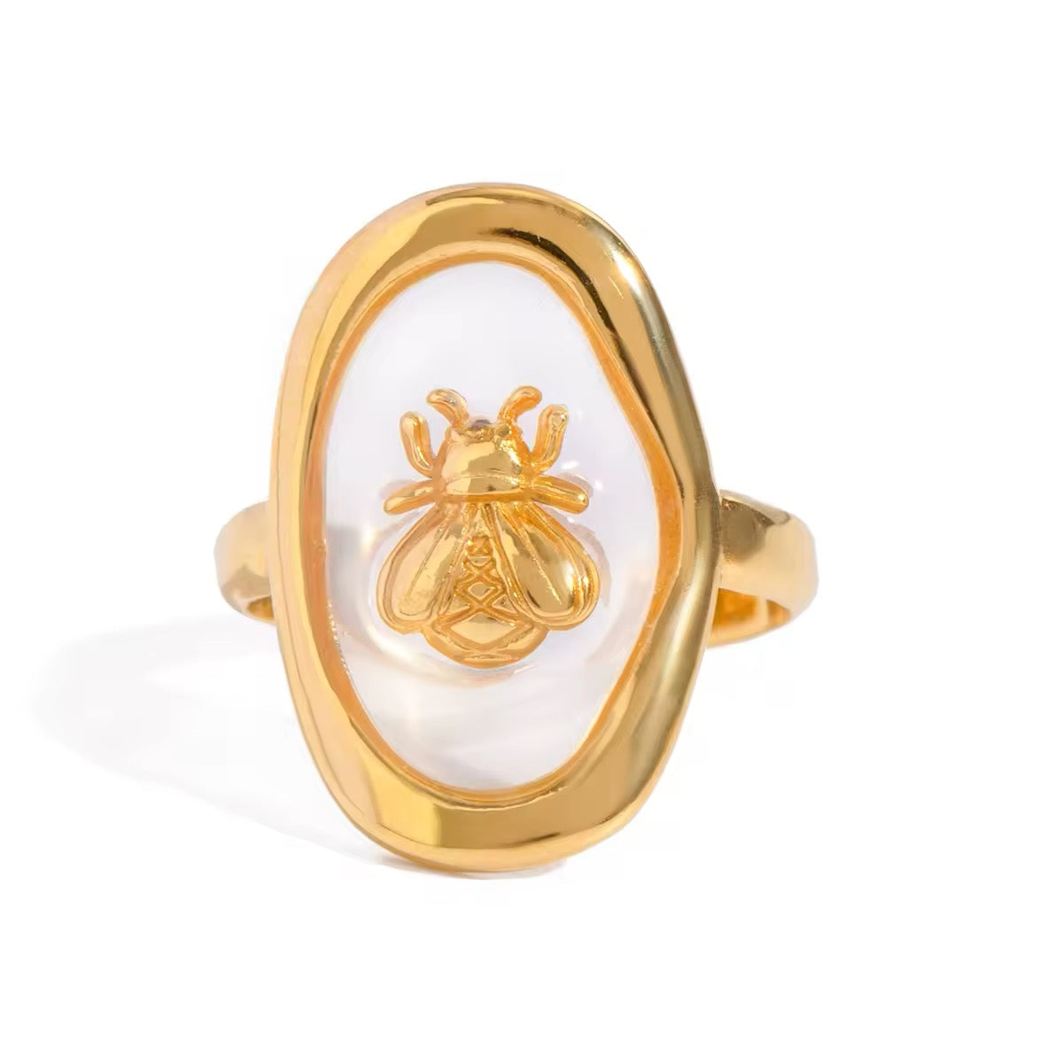 Unique gold bee ring with intricate insect detailing
