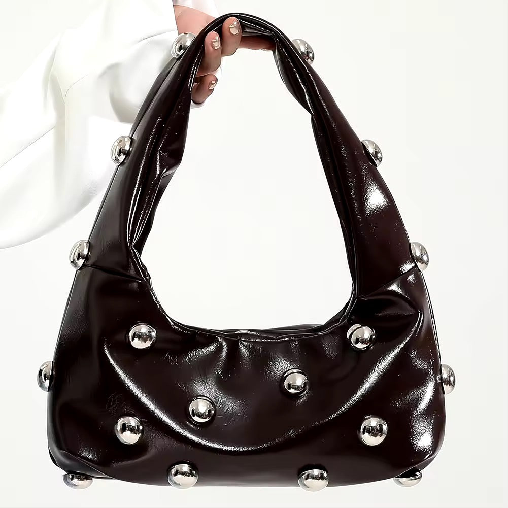 High-capacity fashion tote with oil wax finish