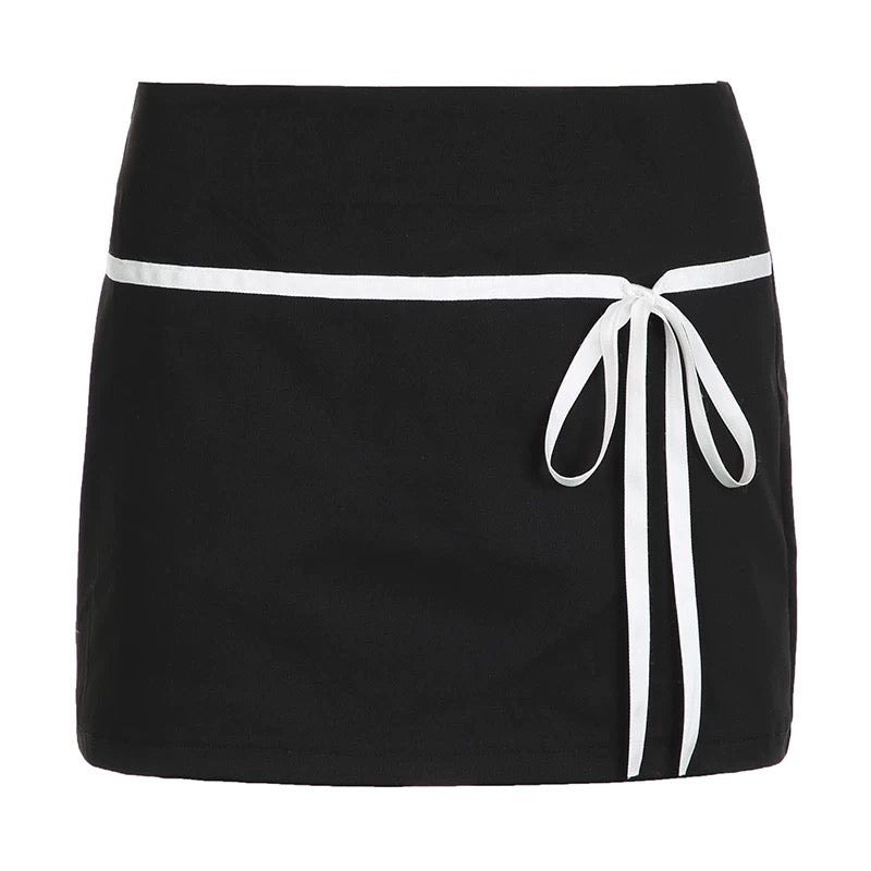 Low waist fairycore mini skirt in black