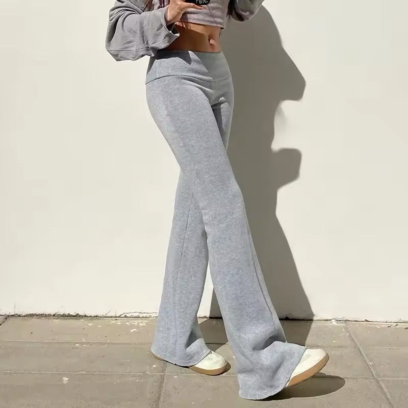 Bootcut flared sweatpants for women, casual Y2K Pilates Girl Pants with a low-waisted fit, stylish sportswear for street fashion and gym workouts