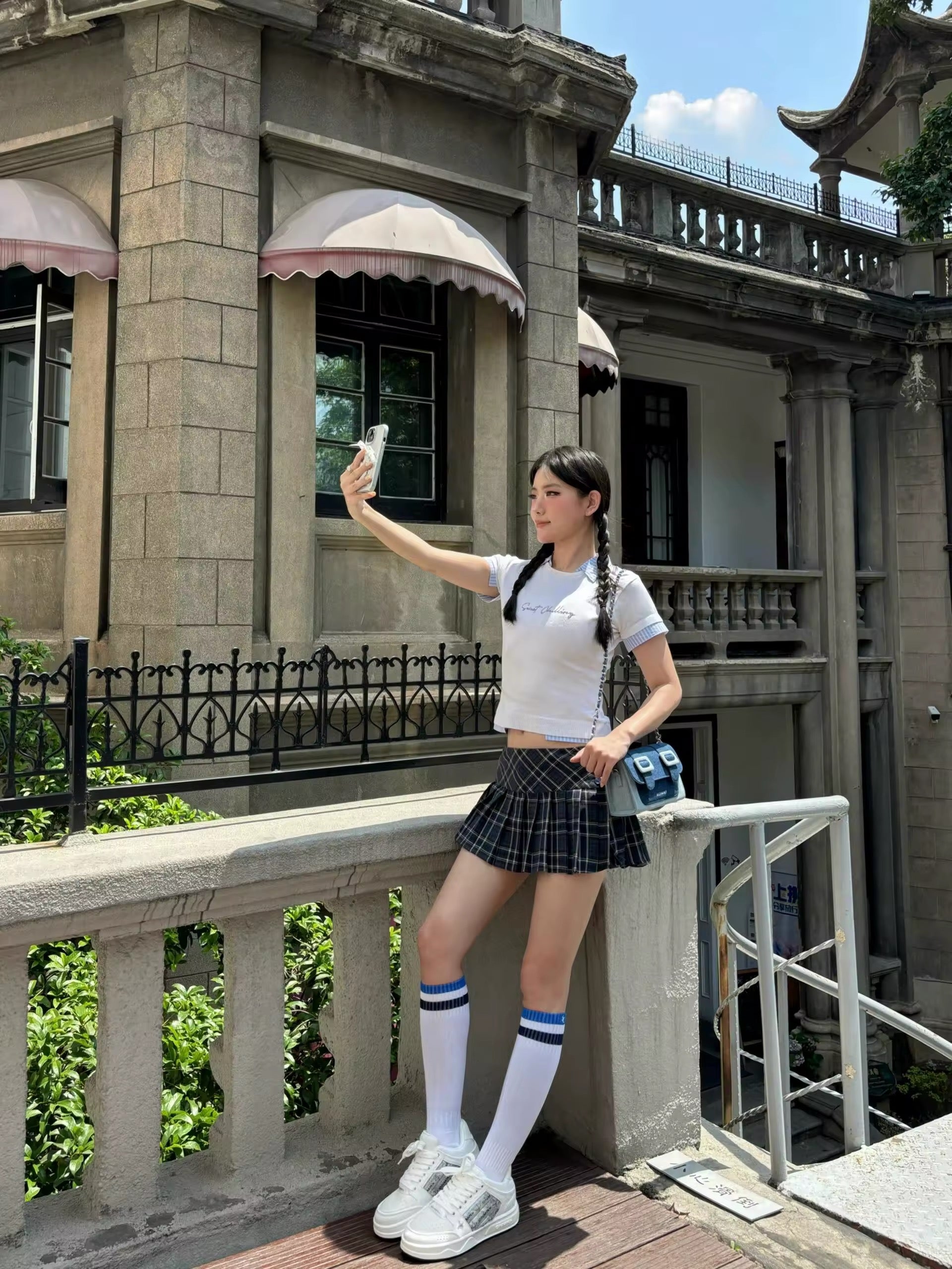 Schoolgirl vibe plaid skirts with soft fabric and high-street style