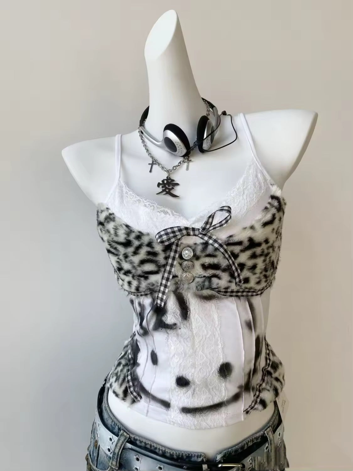 Detail shot of the leopard lace accents emphasizing the top's kawaii charm